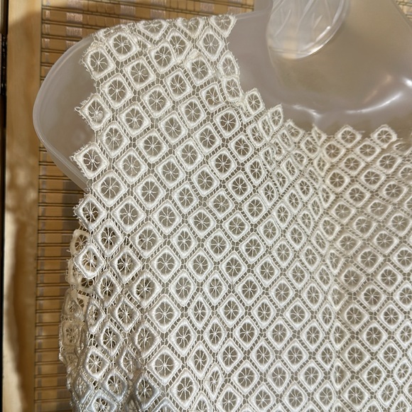 Vintage Handmade (1950s?) Pale Cream Guipure Lace Cropped Tank Top - Picture 11 of 16